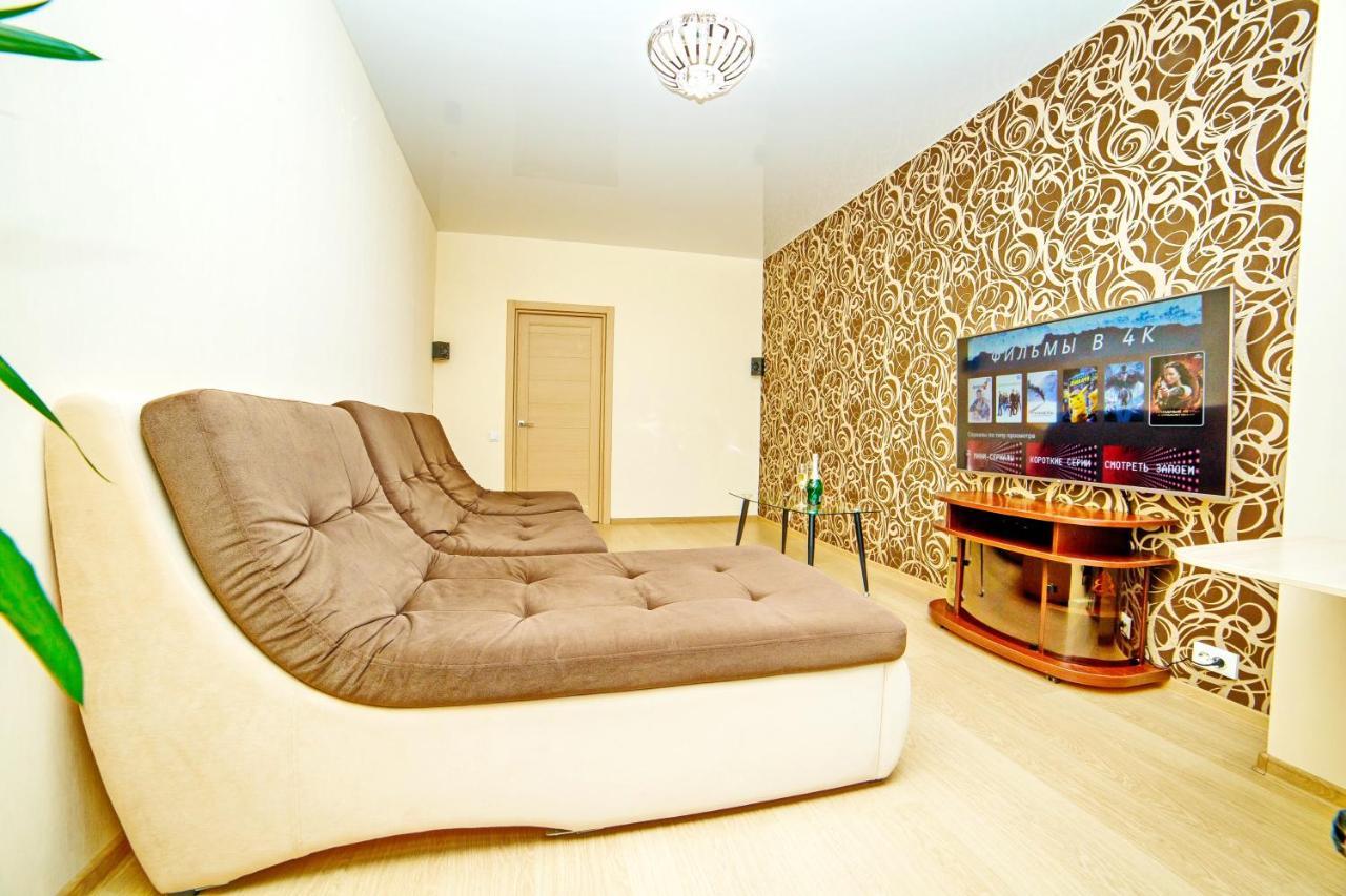 Квартира Посуточно Двокімнатна У Мікрорайоні Садовий Мережа Alex Apartments Документи Для Відряджень Фоп 3 Група Poltava Ngoại thất bức ảnh