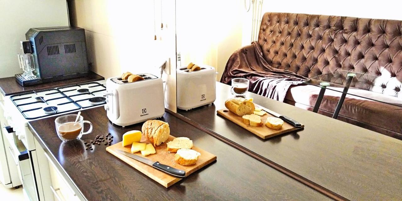 Квартира Посуточно Двокімнатна У Мікрорайоні Садовий Мережа Alex Apartments Документи Для Відряджень Фоп 3 Група Poltava Ngoại thất bức ảnh