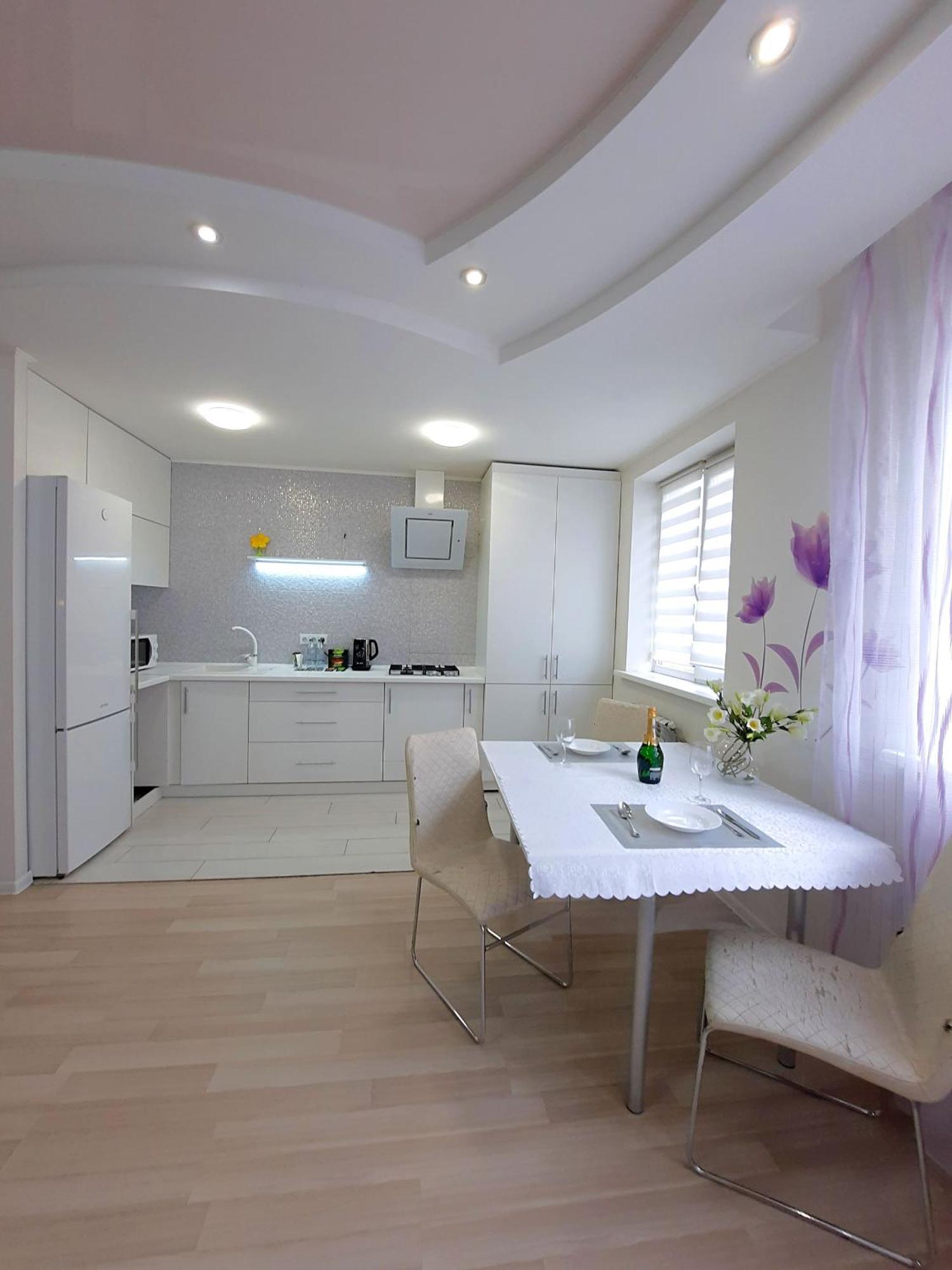Квартира Посуточно Двокімнатна У Мікрорайоні Садовий Мережа Alex Apartments Документи Для Відряджень Фоп 3 Група Poltava Phòng bức ảnh